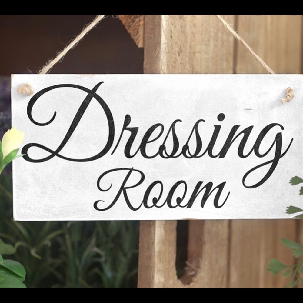 WOMEN’S CLOTHING!!!!